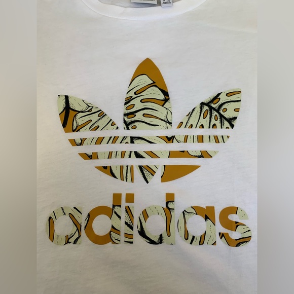 Unique adidas t shirt crop top - Picture 2 of 3